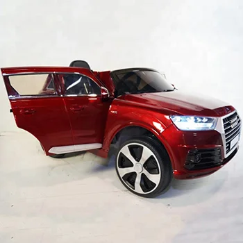 Auto na akumulator licencirani Audi Q7 model 213/1 metalik crveni-6 Auto na akumulator licencirani Audi Q7 model 213/1 metalik crveni-6