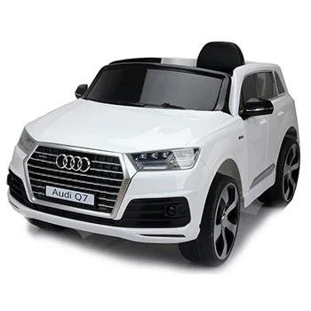 Auto na akumulator licencirani Audi Q7 model 213 beli-1 Auto na akumulator licencirani Audi Q7 model 213 beli-1