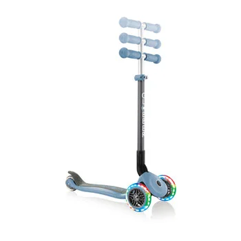 Globber trotinet sa sklapanjem i svetlima Primo 200006-1 Globber trotinet sa sklapanjem i svetlima Primo 200006-1