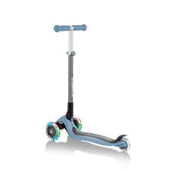 Globber trotinet sa sklapanjem i svetlima Primo 200006-3 Globber trotinet sa sklapanjem i svetlima Primo 200006-3