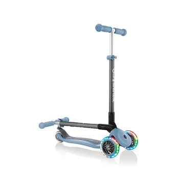 Globber trotinet sa sklapanjem i svetlima Primo 200006-4 Globber trotinet sa sklapanjem i svetlima Primo 200006-4