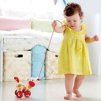 Hape kuca na povlačenje 003041-2 Hape kuca na povlačenje 003041-2