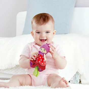 Hape plišana lutka Flowerini 003004-3 Hape plišana lutka Flowerini 003004-3