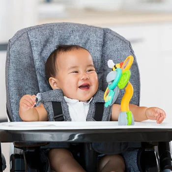 Infantino zvečka Cvet 115131-2 Infantino zvečka Cvet 115131-2