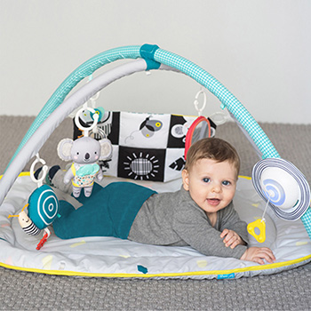 Taf toys podloga sa gimnastikom All Around Me 114055-1 Taf toys podloga sa gimnastikom All Around Me 114055-1