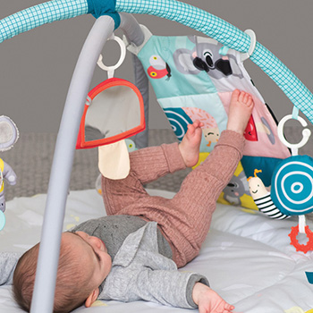Taf toys podloga sa gimnastikom All Around Me 114055-4 Taf toys podloga sa gimnastikom All Around Me 114055-4